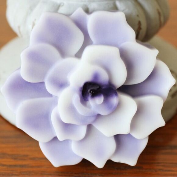 Lavender & Sage Honey + Goats Milk + Vitamin E Bar Soap - 5oz - Picture 5 of 6